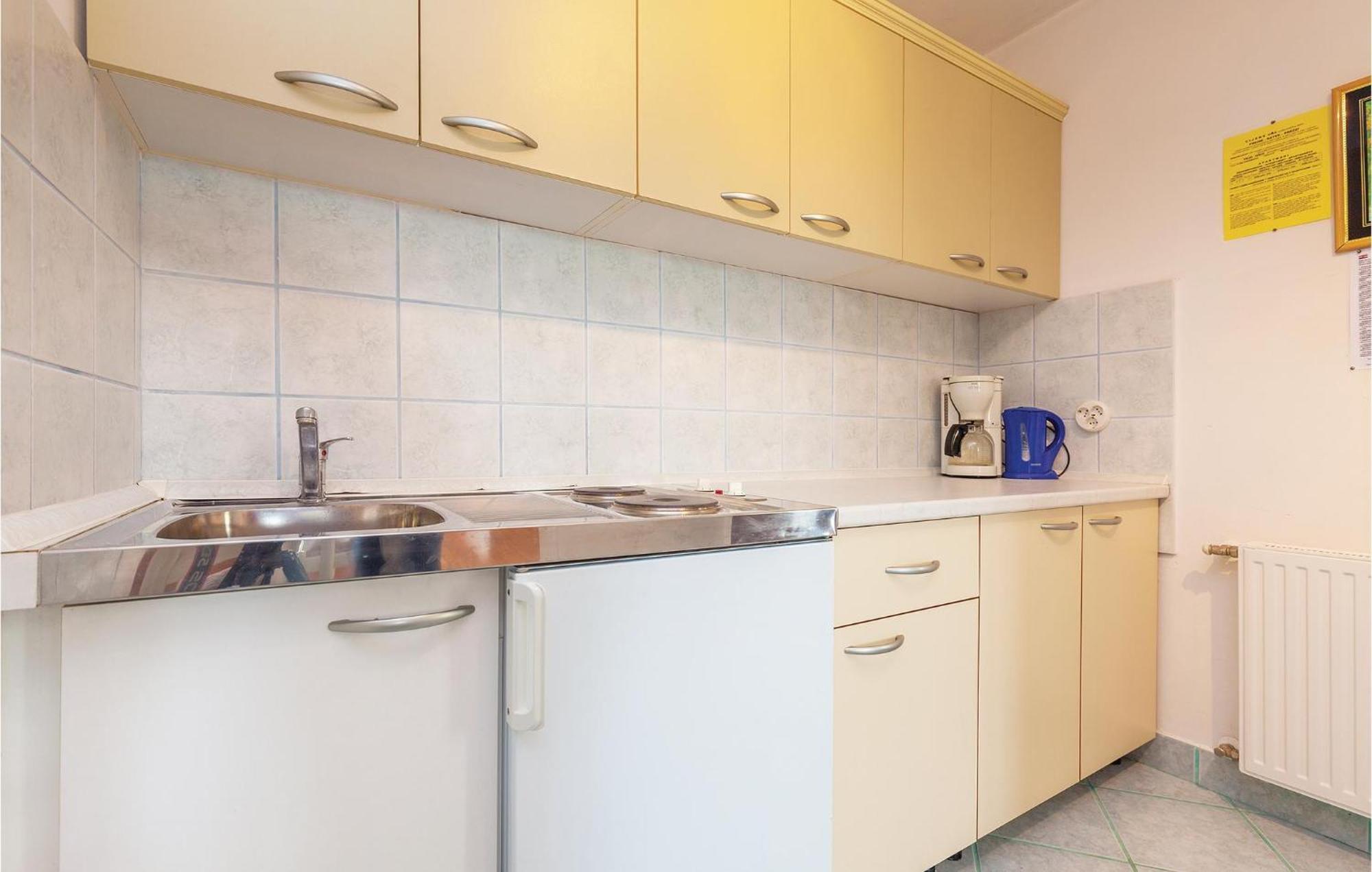 Stunning Apartment In Crikvenica With Wifi Luaran gambar